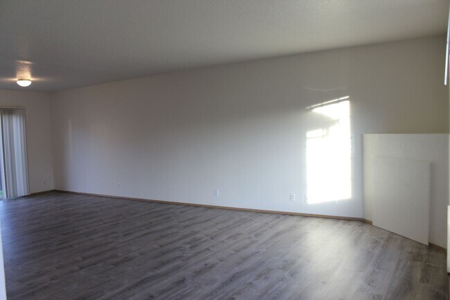 Photo - Three bedroom townhouse