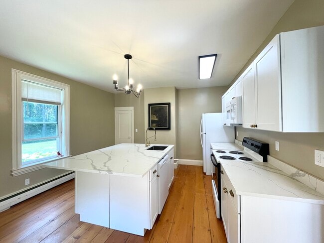 Photo - 8 Hanson Dr