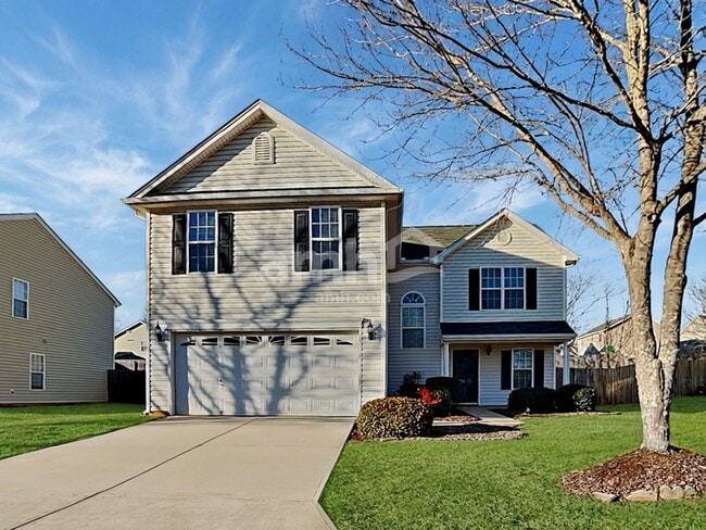 Building Photo - 3005 Quail Oaks Dr