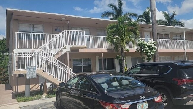 Photo - 230 SW 11th Ave Condo Unit 20