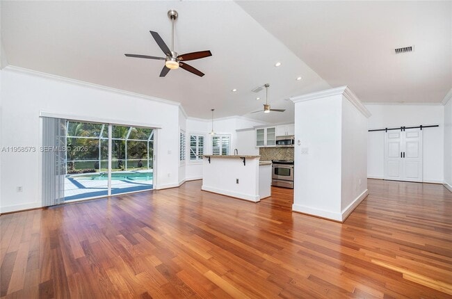 Photo - 405 SW 198th Terrace