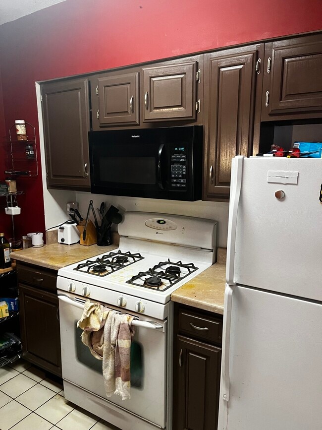 Photo - 147 Kelton St Unit 311