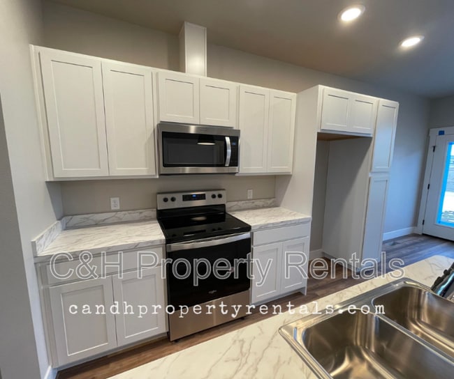 Photo - 6075 Northstead Ave