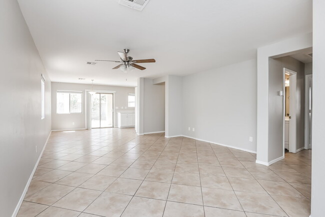 Photo - 2224 S 83rd Ln