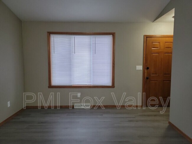 Photo - 1522 E Tracia Ln