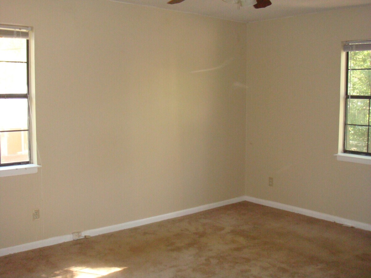 Photo - CLOSE TO VSU