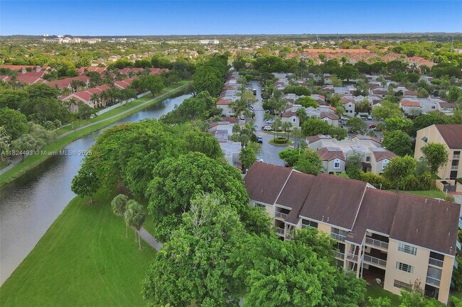 Photo - 10540 SW 154th Ct Casa Adosada