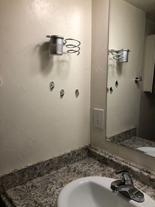 Photo - Carson Heights Unit 101