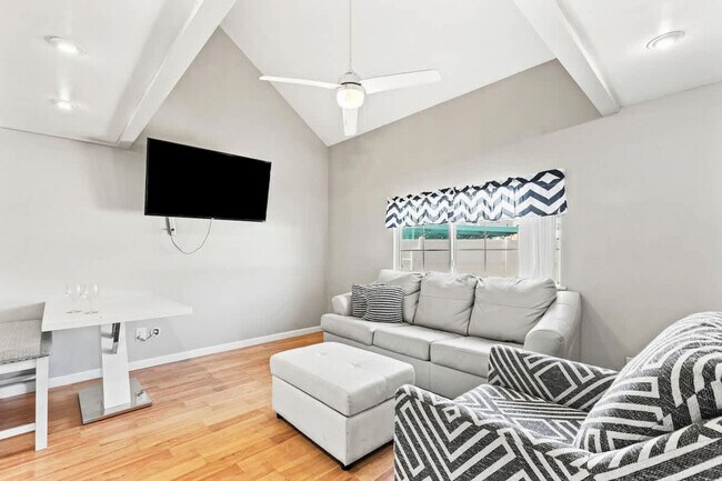 Photo - 5218 Beach Dr Unidad ID1355001P