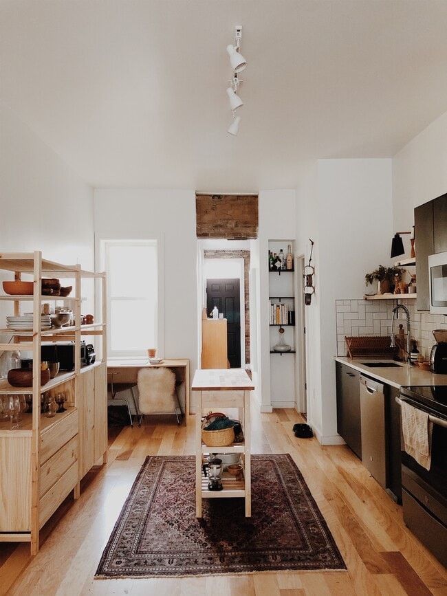 Open fully equipped kitchen with butcher block island (not shown here) - 1713 Locust St Unit 1