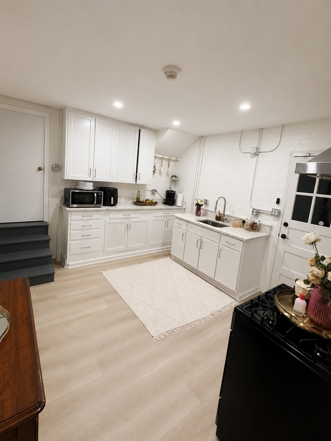 Photo - Perry St LHP Unit 1 Lee B