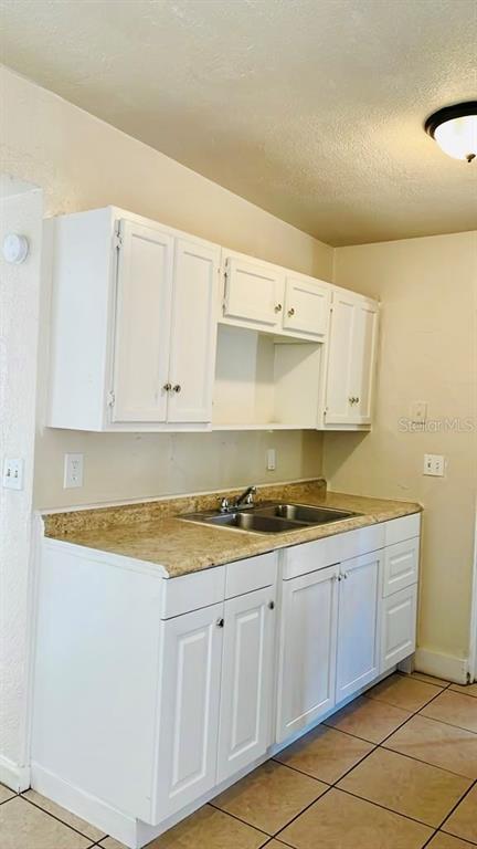 Photo - 2040 Long St