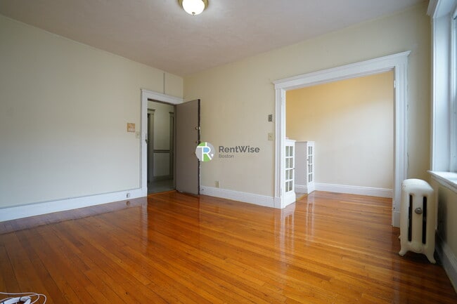 Photo - 228 Kelton St Unidad 16