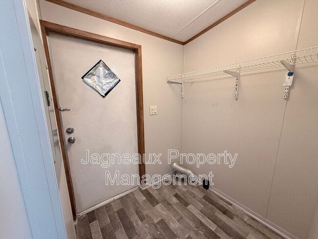 Photo - 2214 Center St