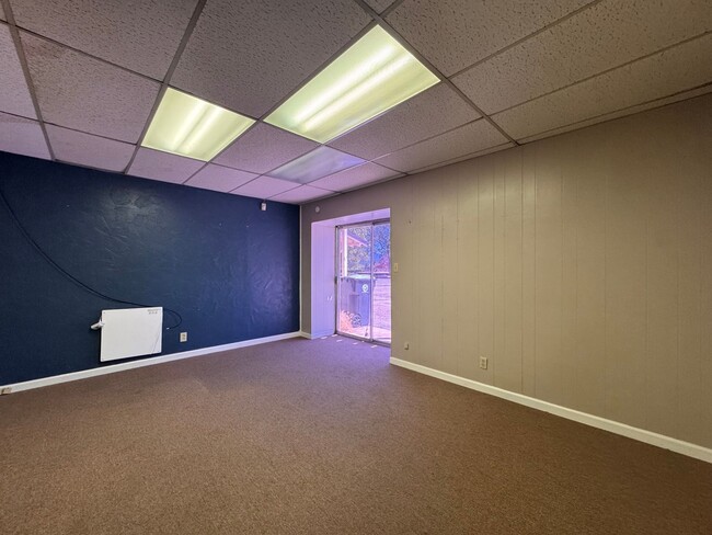 Photo - COMMERCIAL SPACE FOR RENT