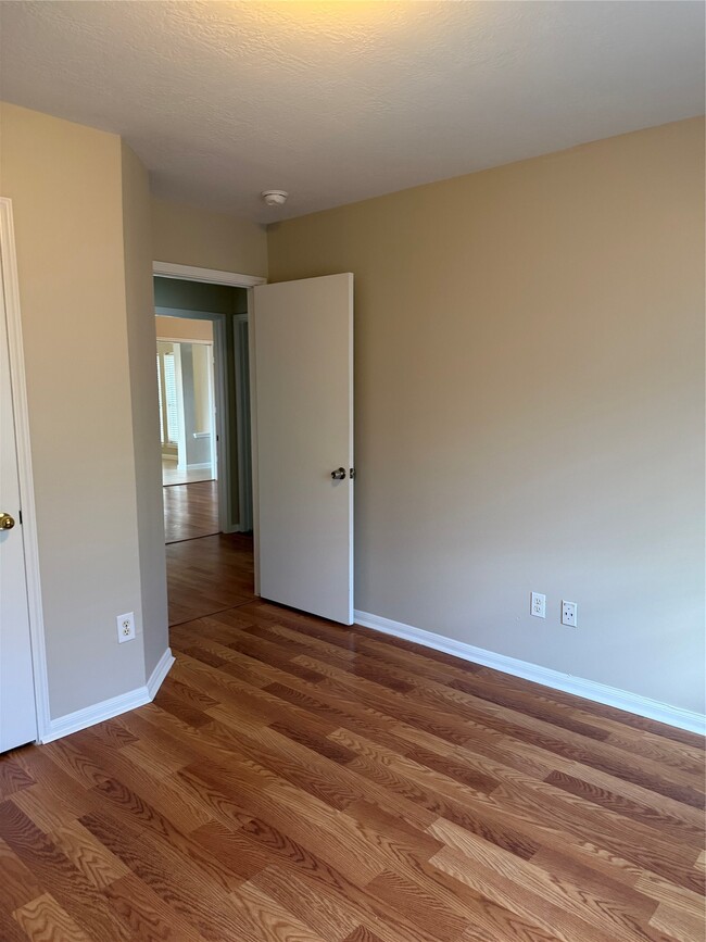 15318 Inks Lake Dr