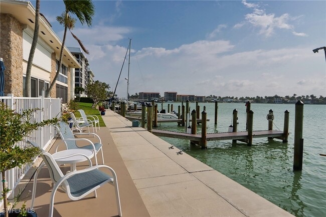 Photo - 2500 Gulf Shore Blvd N Unidad S6