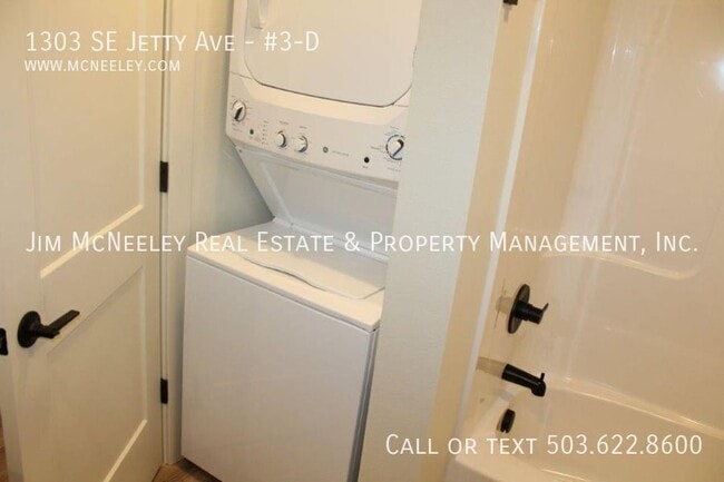 Photo - 1303 SE Jetty Ave Unit #3-D