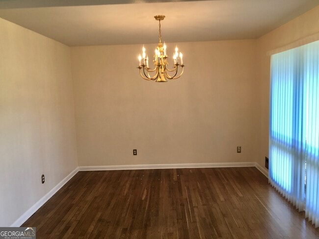 Photo - 2137 Galway Ln