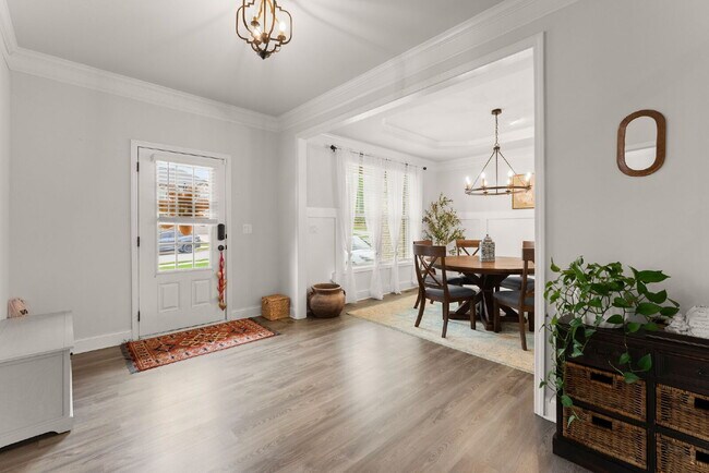 Photo - Stunning 6-Bed, 5-Bath home in Hudson Cove!