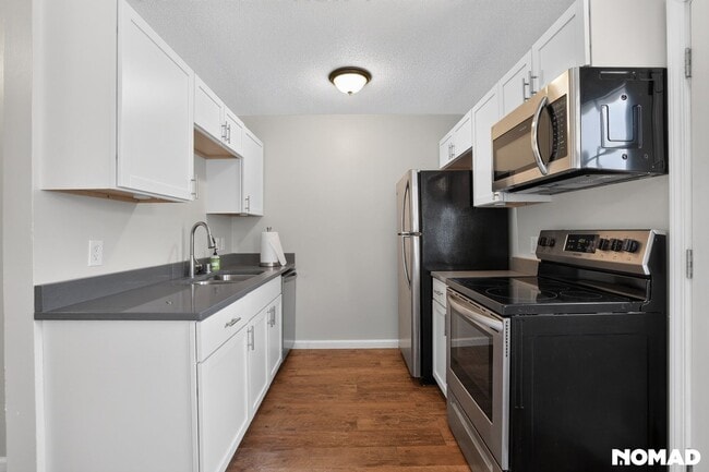 Photo - 16112 Foliage Ave