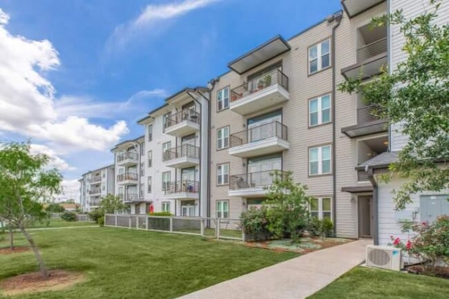 Photo - 1 bedroom in Austin TX 78747 Unit 1018