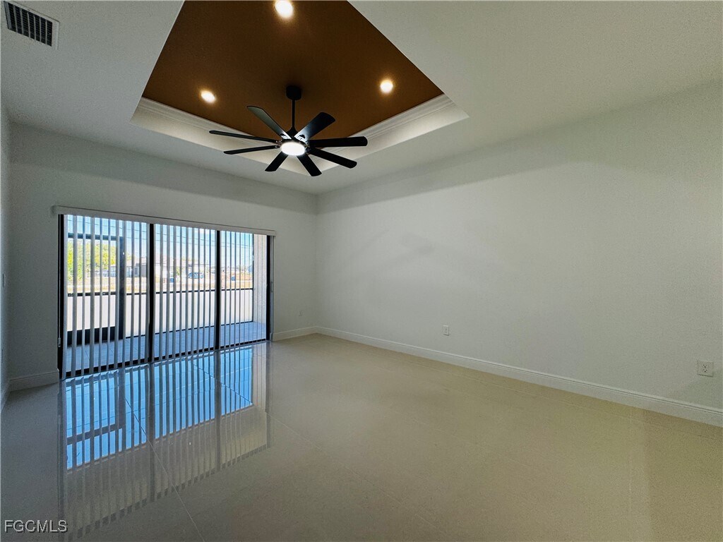 Photo - 3950 20th St W