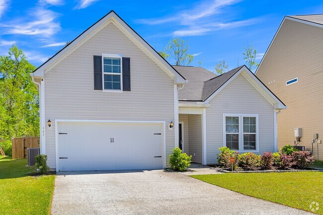 Building Photo - Beautiful Moncks Corner Home!!