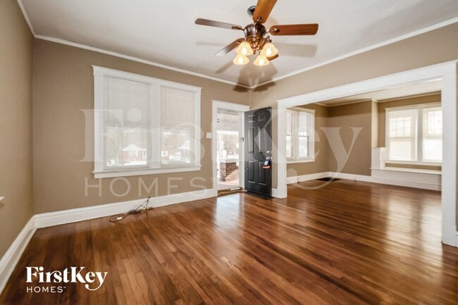 Photo - 1455 S New Florissant Rd