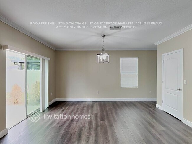 Photo - 10527 Whispering Hammock Dr