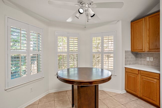 Photo - 15 Heron Hollow Ct