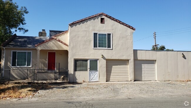 Building Photo - 2907 Plover St Rental