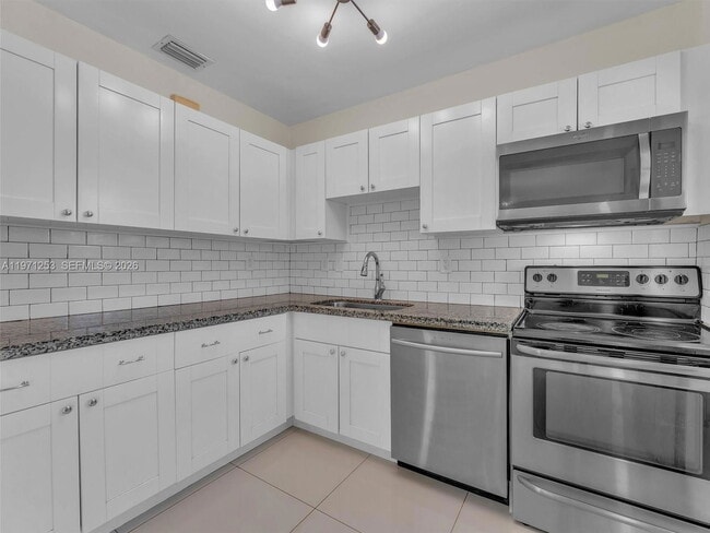 Photo - 6510 SW 63rd Ct