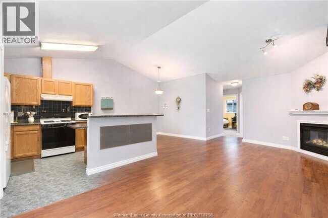 Photo - 4924 Sixth STREET