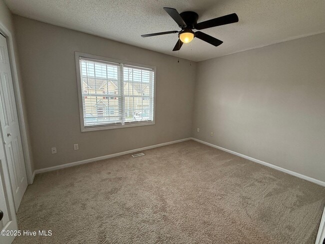 Photo - 147 Cornerstone Pl