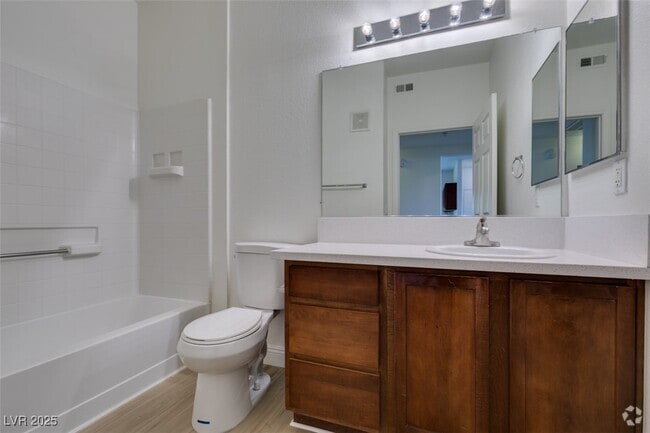 Building Photo - 2291 W Horizon Ridge Pkwy Unit 4122 Rental