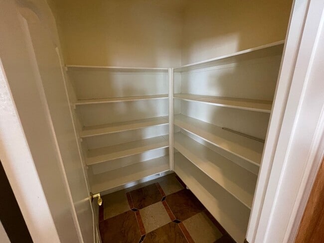 Photo - Spacious 4-Bedroom Home in Desirable Woodc...