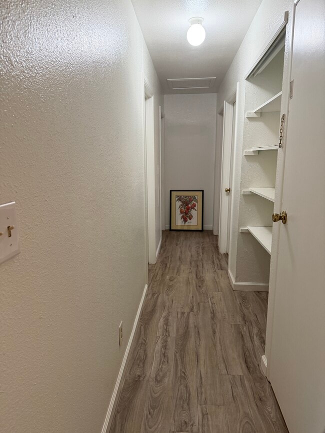 Photo - 87-119 Hakimo Rd