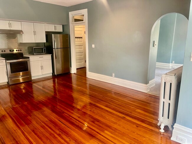 Photo - 4124 W Pine Blvd Unit 2F