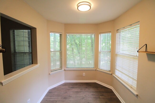 Photo - 2-Bedroom Condo on the Sugar Creek Greenway!