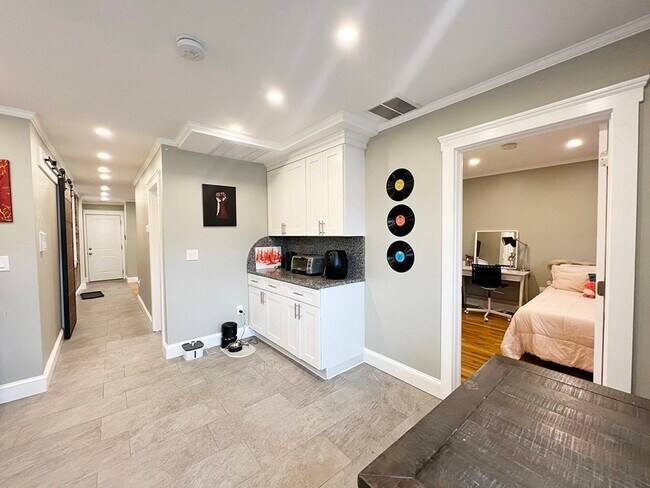 Photo - 151 Orleans St