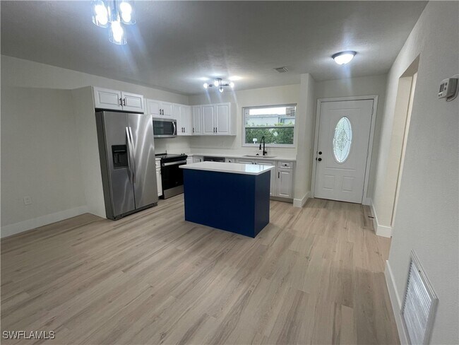 Building Photo - 2180 Leisure Ln Rental