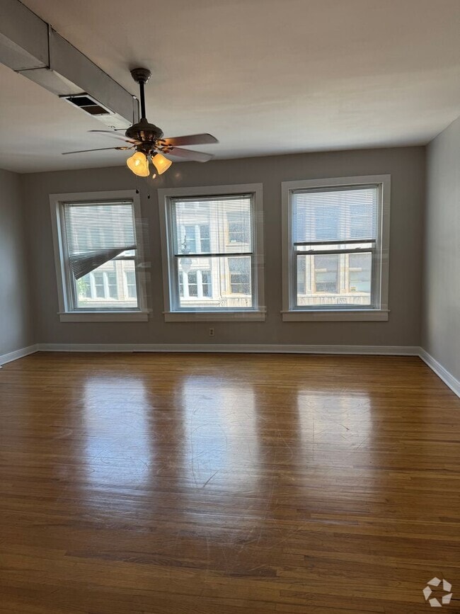 Building Photo - Gay St Unit 632 1/2 Rental