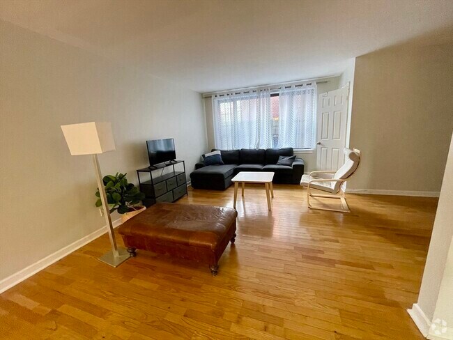 Building Photo - 53 Harvard Ave Unit 2 Rental