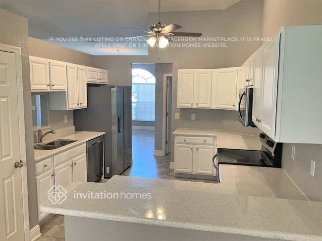 Photo - 25940 Aysen Dr