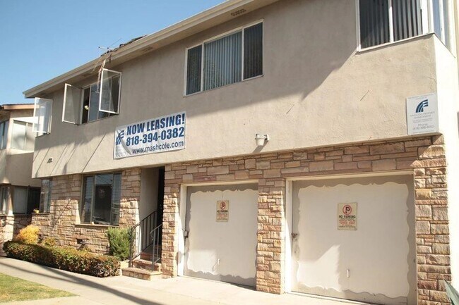 1425 E. Appleton St.