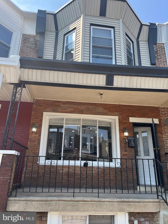 Photo - 5856 Walton Ave