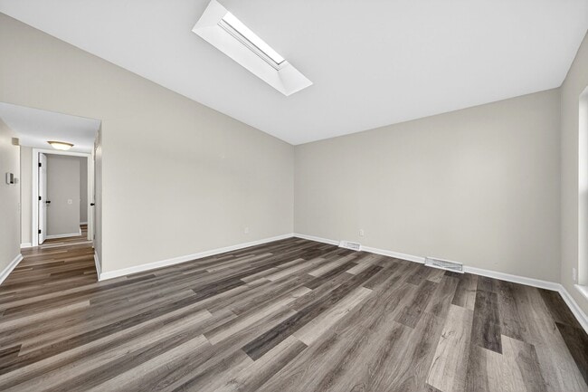 Photo - 2550 Pheasant Dr