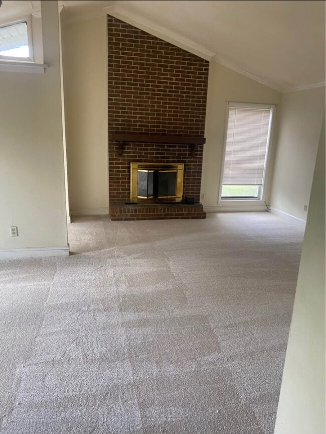 Photo - 615 Emerald Dr
