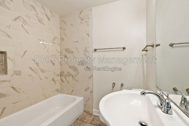 Photo - 1421 Cobb Branch Dr